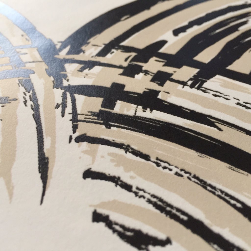 La nueva colección "Line" también disponible en papel pintado. Qué os parece ? En vivo en Calle Moratín 20.