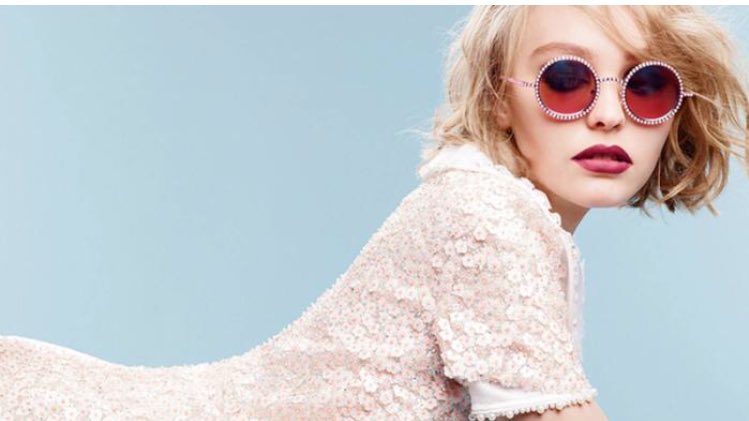 Lily-Rose Depp, anak Vanessa Paradis &amp; Johnny Depp. i-d.vice.com/en_gb/article/…