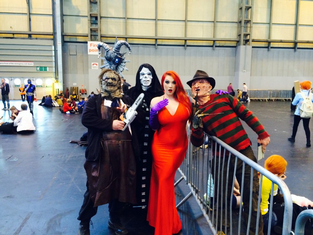 TW Pornstars - Sophie Parker. Twitter. Its going off at comicon  harmonyreigns. 12:37 PM - 21 Nov 2015