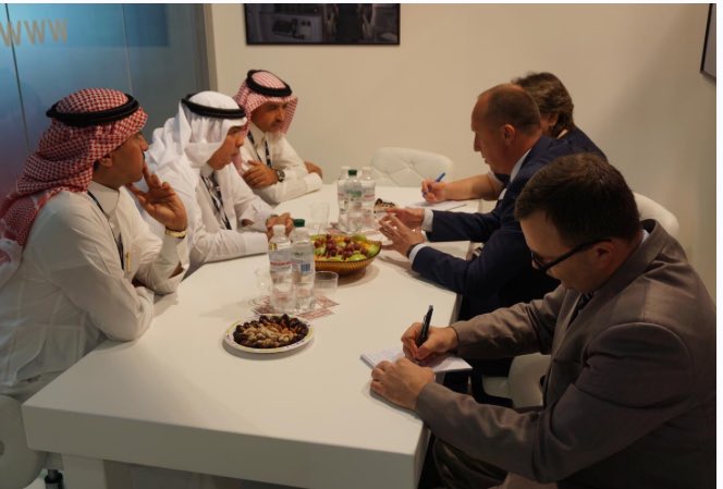 توقيع مذكرتي تفاهم بين شركة تقنية السعودية وشركة Antonovالأوكرانية في مجال صناعة الطيران 
سيتم صناعة ٨ طائرات