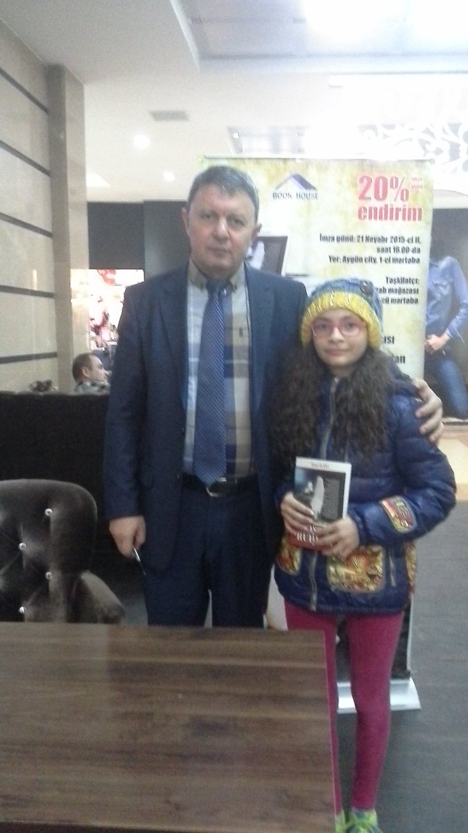 MelegiRetweet's tweet photo. #ElxanElatlı imza günün'den fotoğraf.. https://t.co/DOAFXNdM5F