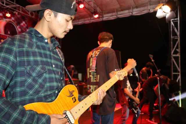 LETTERSBLOODY tweet media