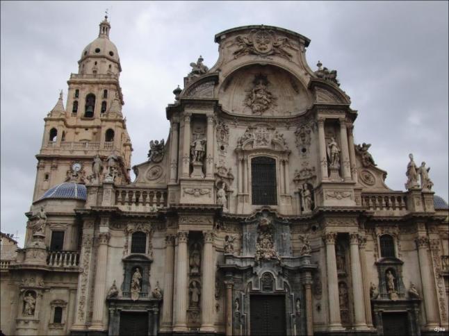 QuepasaenMurcia's tweet photo. París, el rey Luis XIV y la leyenda de la fachada de la Catedral de Murcia: JUAN JOSÉ… https://t.co/tkzXFPGIs6 https://t.co/evrZEN6l58