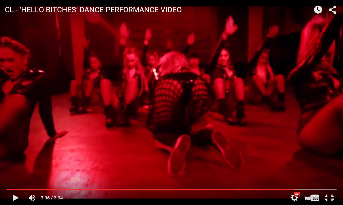 Tellmeyeli's tweet photo. "Cuarto Rojo"
Lo que Ustedes imaginan:
Lo que los blackjacks imaginamos:
#HelloBtchzItsCL https://t.co/me6Rqp1kal