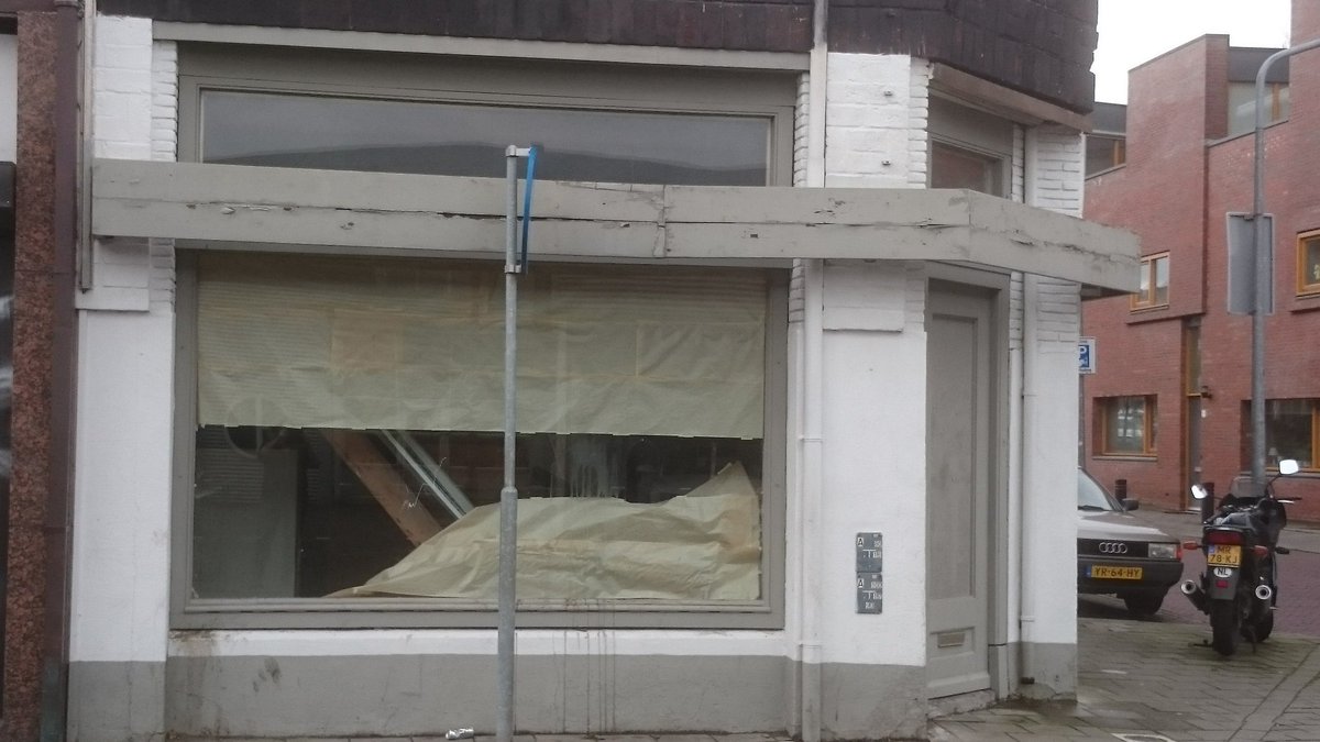 luisjeindepels's tweet photo. Luisje ziet:
Mooi #leegstaand #pandje #centrum #Hilversum voor 27/11 #openpandendag.nl https://t.co/W3B5vtX6No