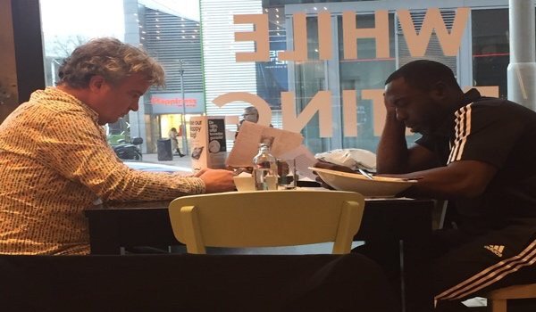 Geplaatst via The Journalist
PRIMEUR : Wie van Feyenoord tekent nu bij , op dit moment bij HAPPY ITALY tegenov...