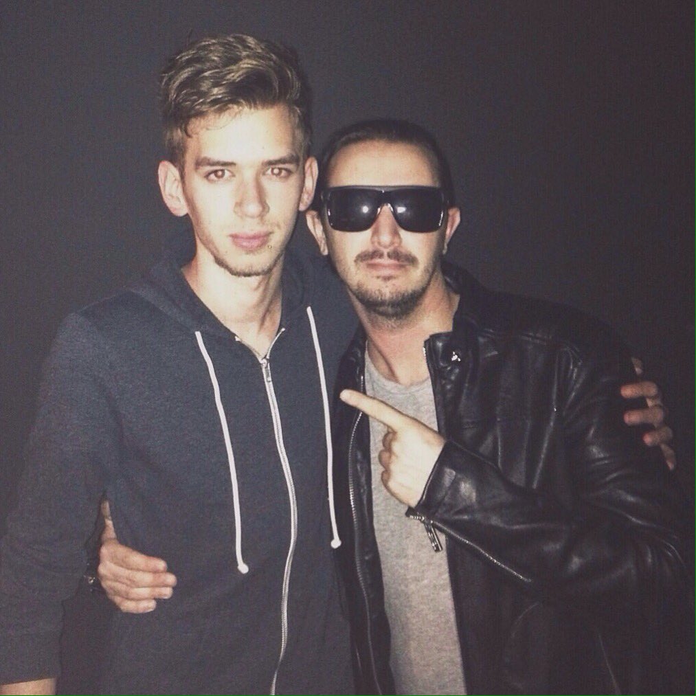 dovity11's tweet image. Big @Simondejano #Liv #Groovers 💣💣