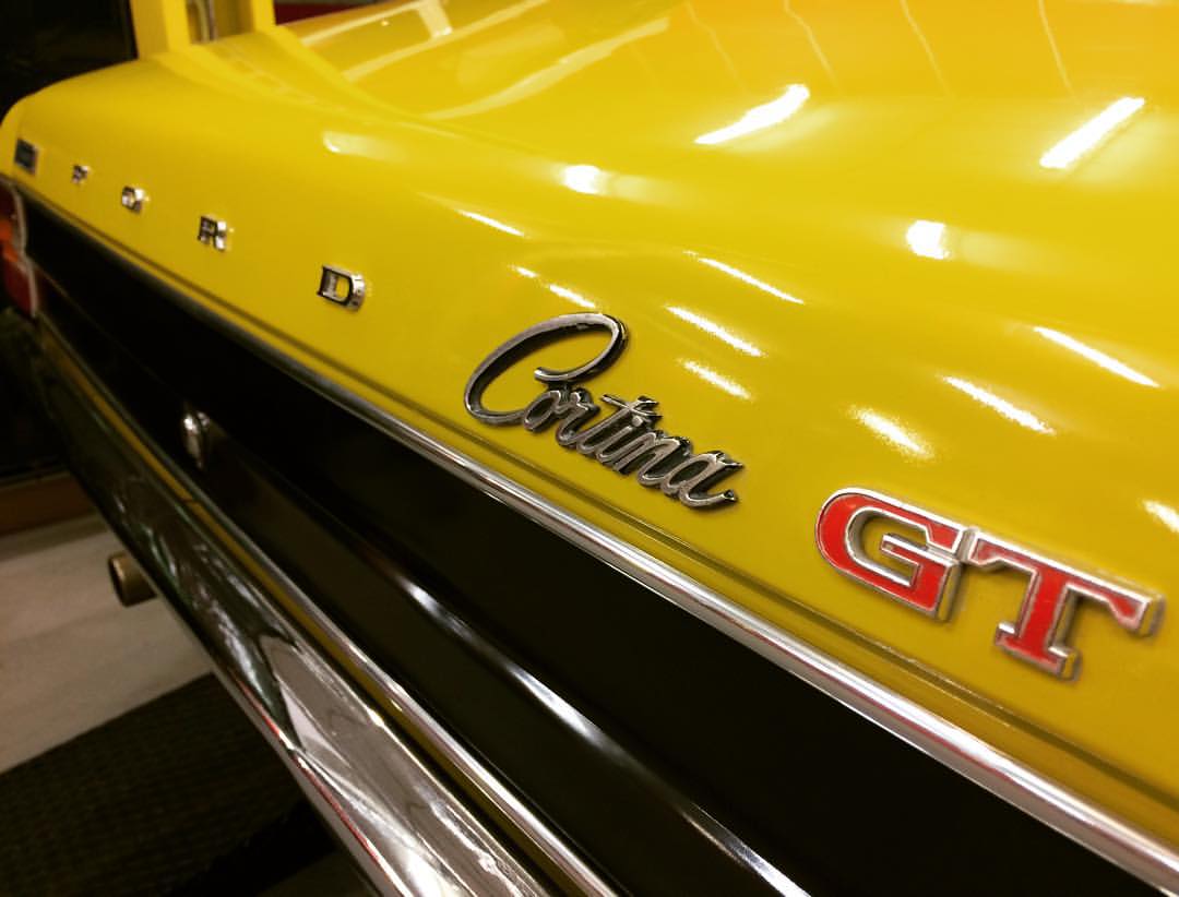 TIYGarage's tweet photo. Nice classic Cortina in the workshop! #selfservicegarage #bestcarclub #TIYG  #classicford #cortina #crayfordcortina https://t.co/DctBJom4z6