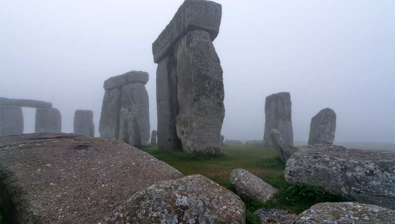 GizmodoES's tweet photo. Stonehenge es solo el principio: hallan 90 nuevos monolitos de gran tamaño https://t.co/ou3LP3BiOE https://t.co/fjwrRFHbuq