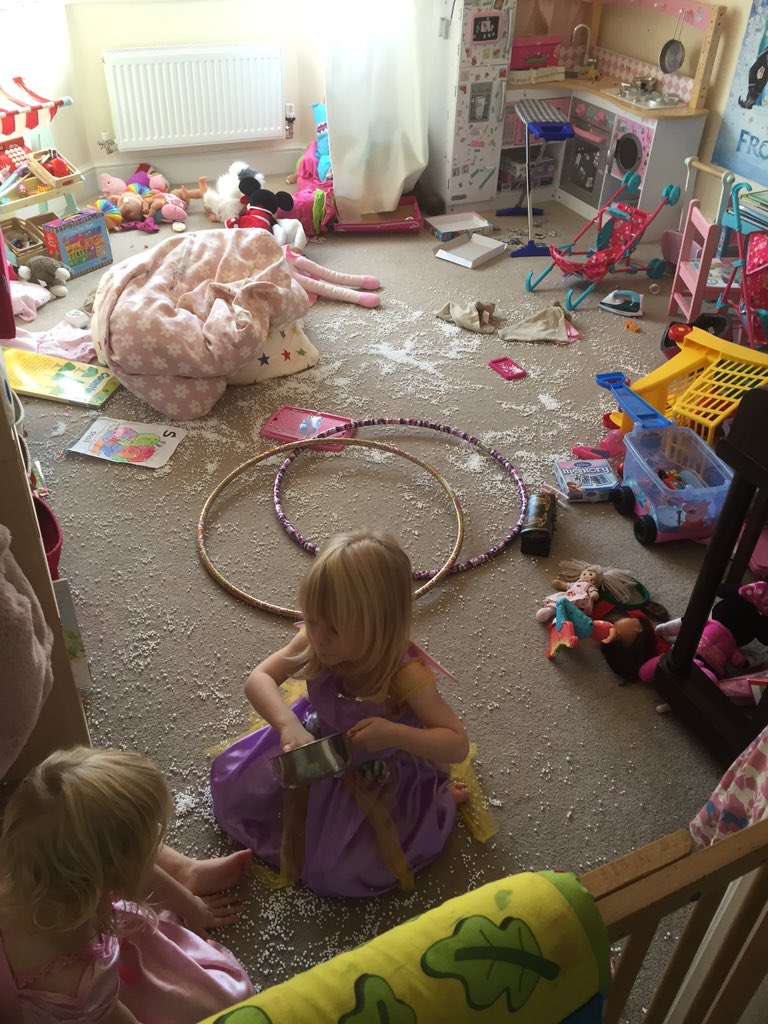 pinky_lottie's tweet photo. Popped upstairs and returned in 2 mins to this #twins #beyondparentalcontrol https://t.co/An6uoxBSeL