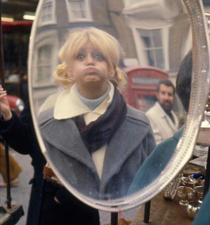Happy birthday to Goldie Hawn 