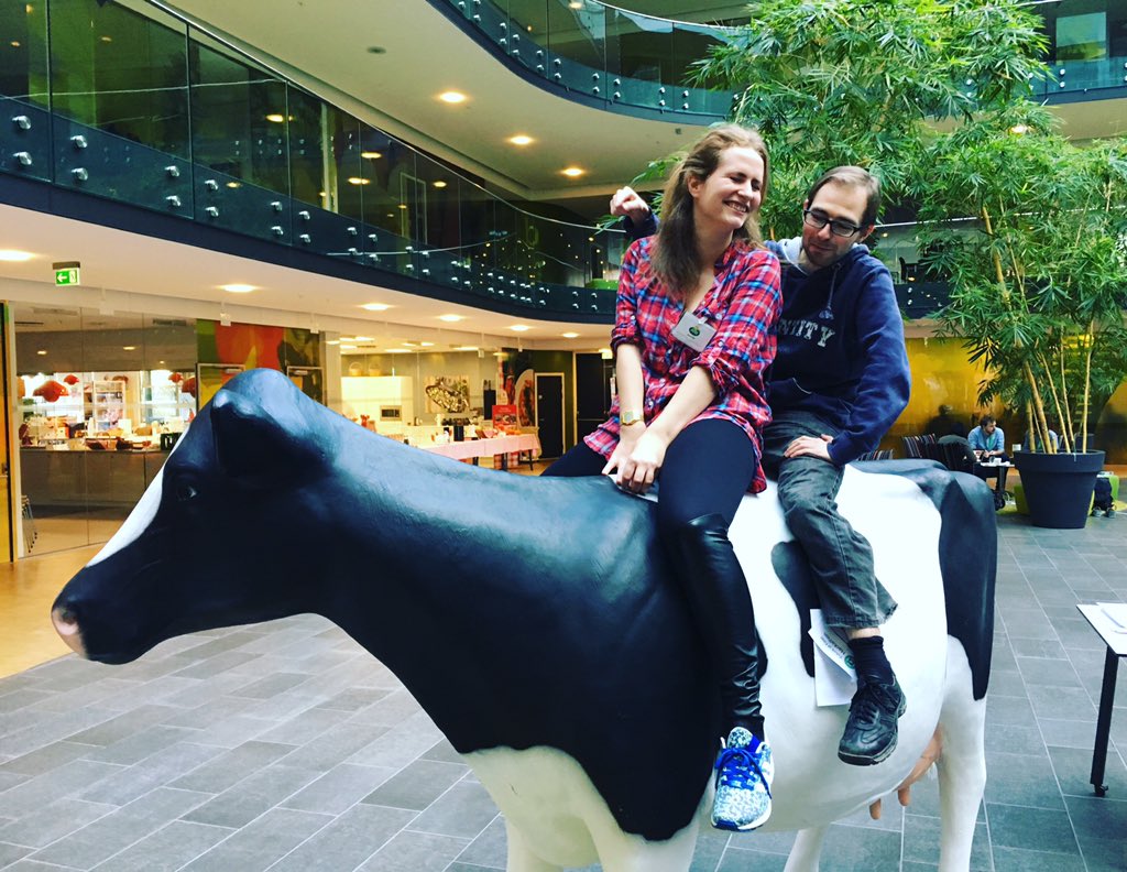 chorDK's tweet image. Cowboy and cowgirl cow hacking at #futurehacks