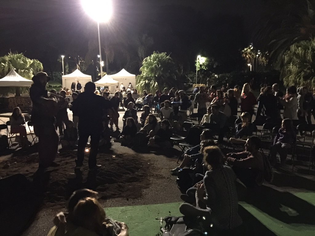 Comienzan los acústicos en la plaza central del Parque La Granja #FestivalMadreTierra #Reconecta