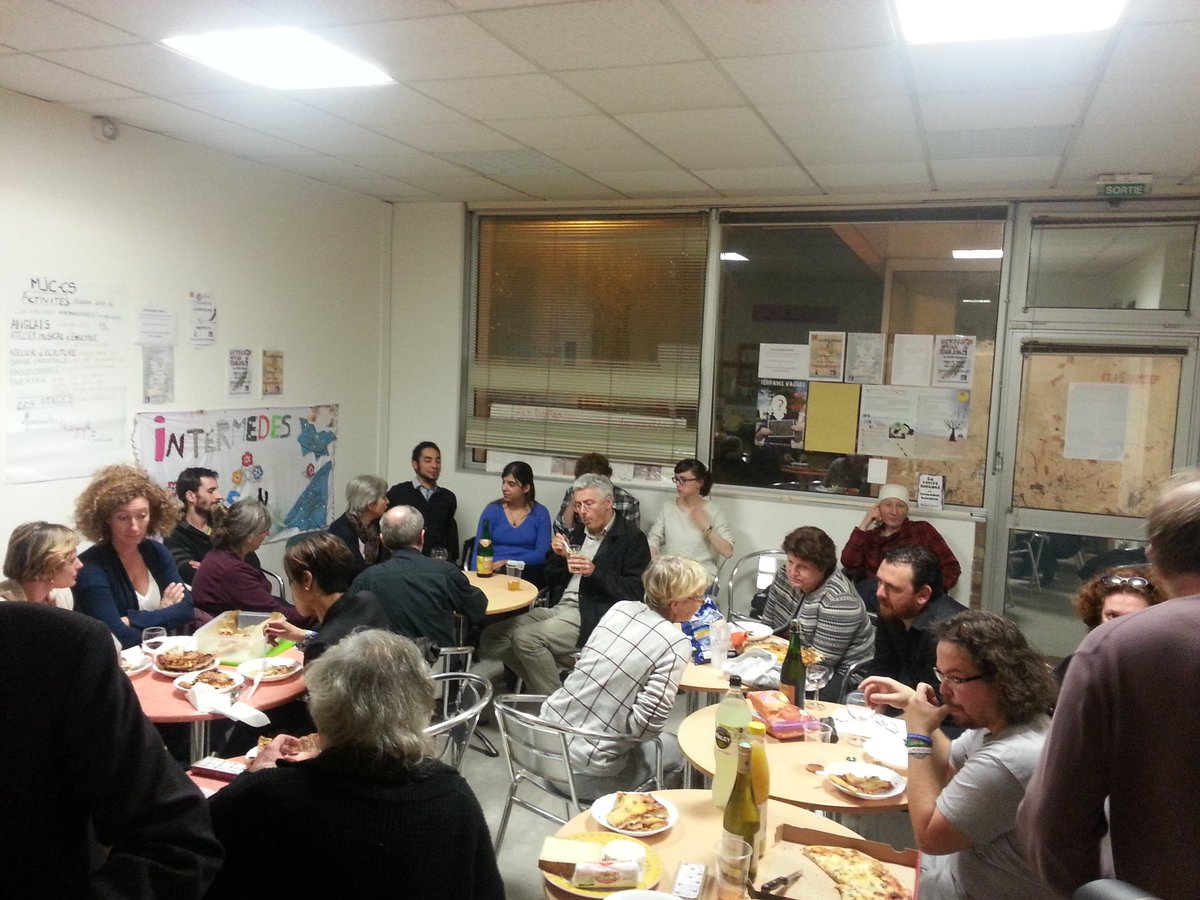 ChillyMJC's tweet photo. En nov. a eu lieu première Université Populaire des Habitants. La prochaine est en préparation pour le 10 décembre. https://t.co/1MWCaoffub