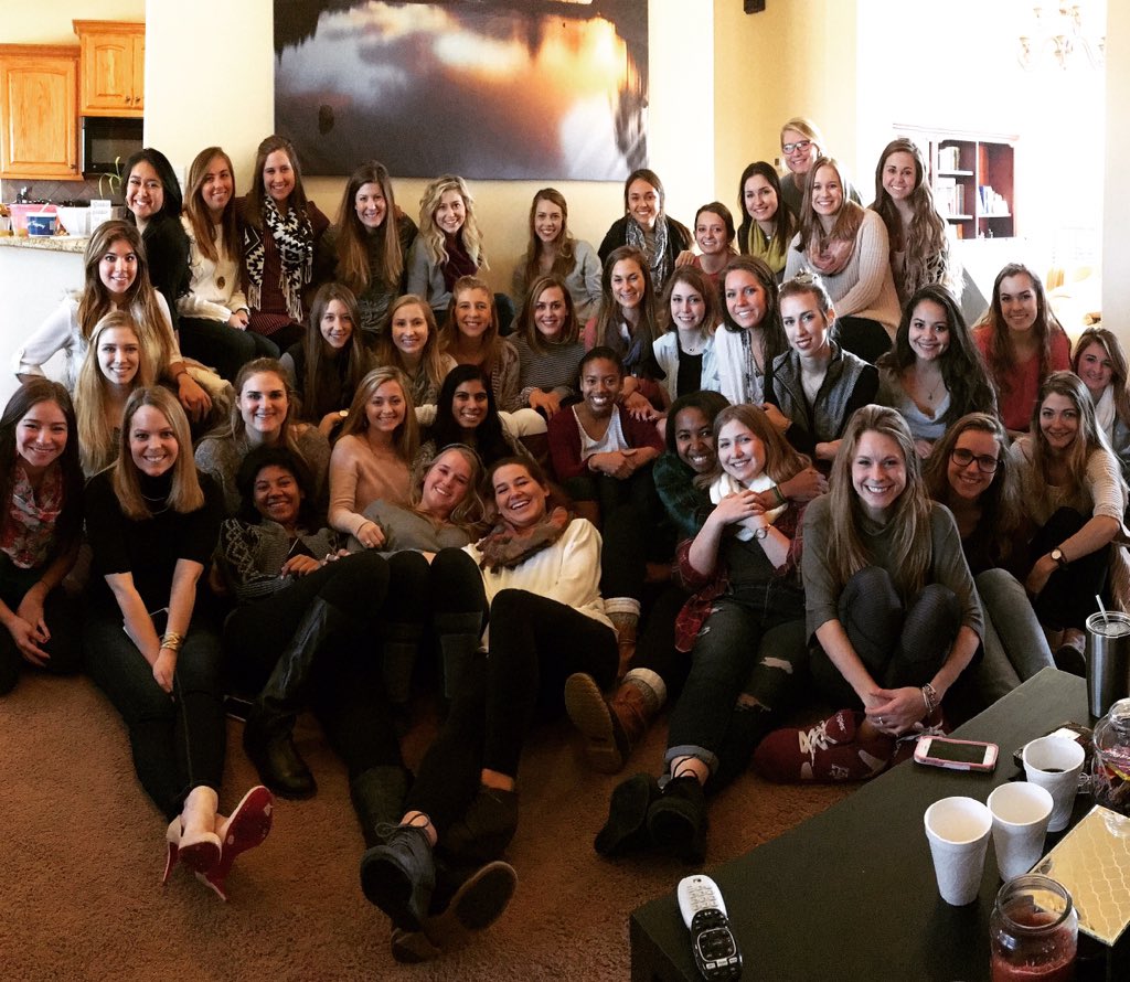 legaciestamu's tweet photo. We are so unbelievably blessed to have such amazing girls, both past and present! #legzlove #alumniweekend2015 https://t.co/0gUU3jvcMB