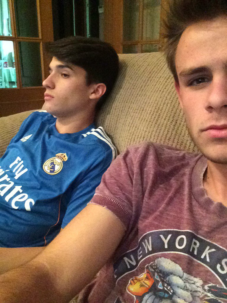 varoac_10's tweet photo. @DjMaRiiO_90 que pasooo diyeiii 😂😂 perdio el madriddd, lamentable 😁 AUPA ATLETI #TeamAzul #JugandoConMMs https://t.co/B8eXsp7cII