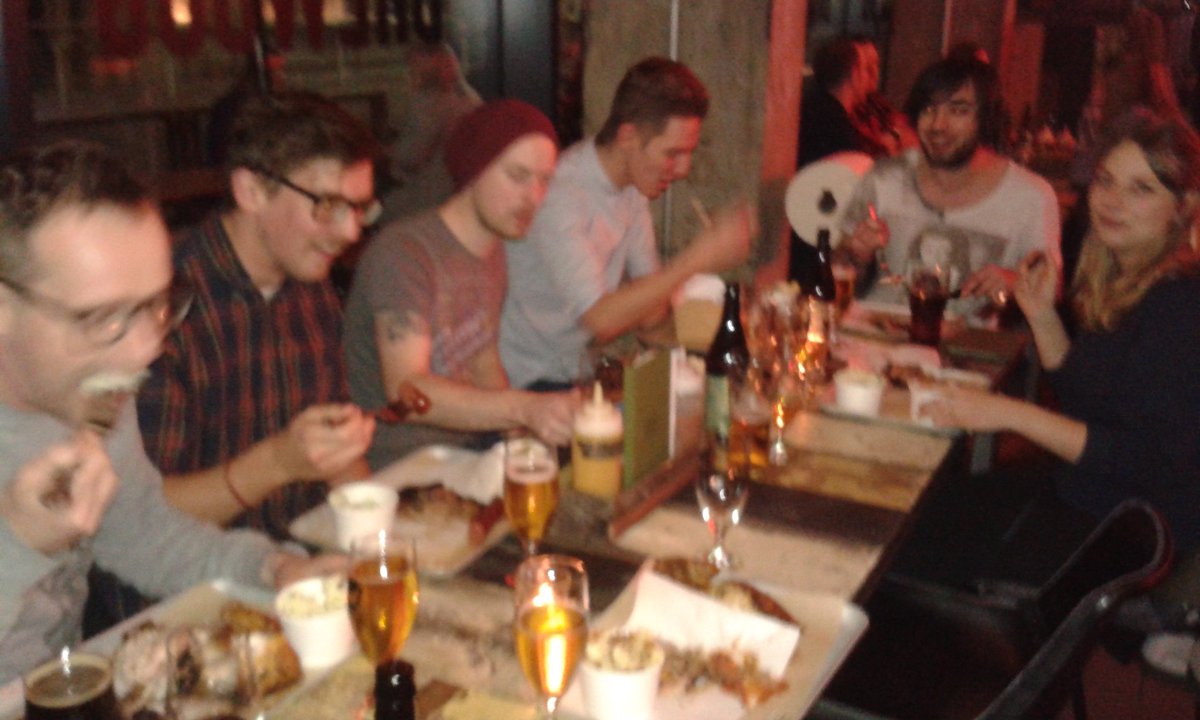 syrettkaty's tweet photo. #brewdog team munch https://t.co/TJa9kjwzsm