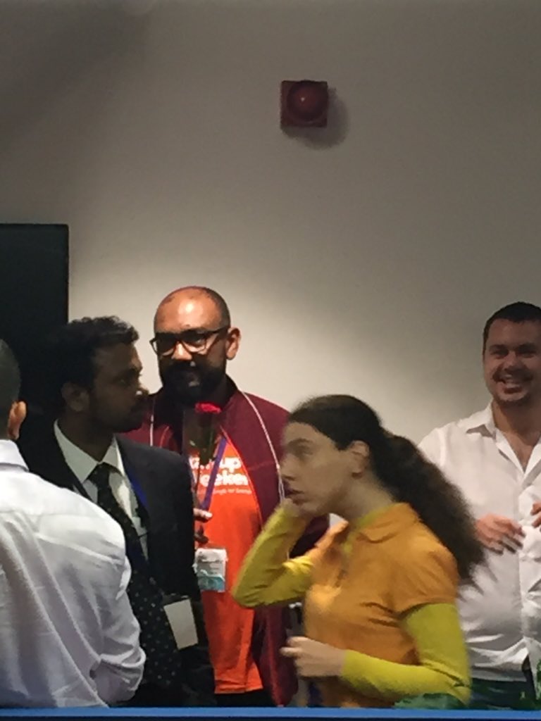 mtayyar2's tweet photo. Our mentors getting flowers for the great help they have done #swdxb2015 #GSB2015 #dubai #jeddah https://t.co/beiQbPhlqU