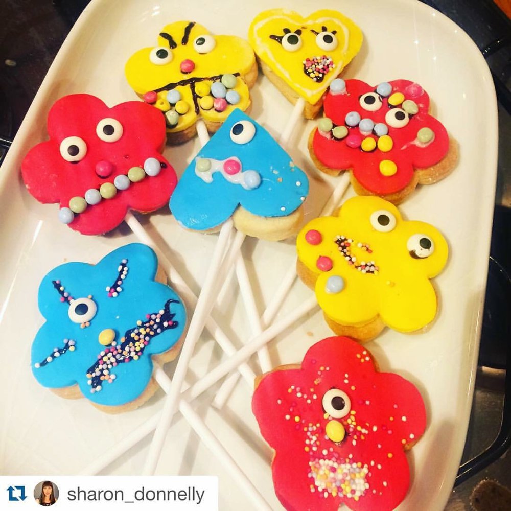 bkd_london's tweet image. Our Love You Lots Biscuit Pops Baking Kit in action! Too darn cute! #BKDBakes #Repost #bakingkit #baking #toys