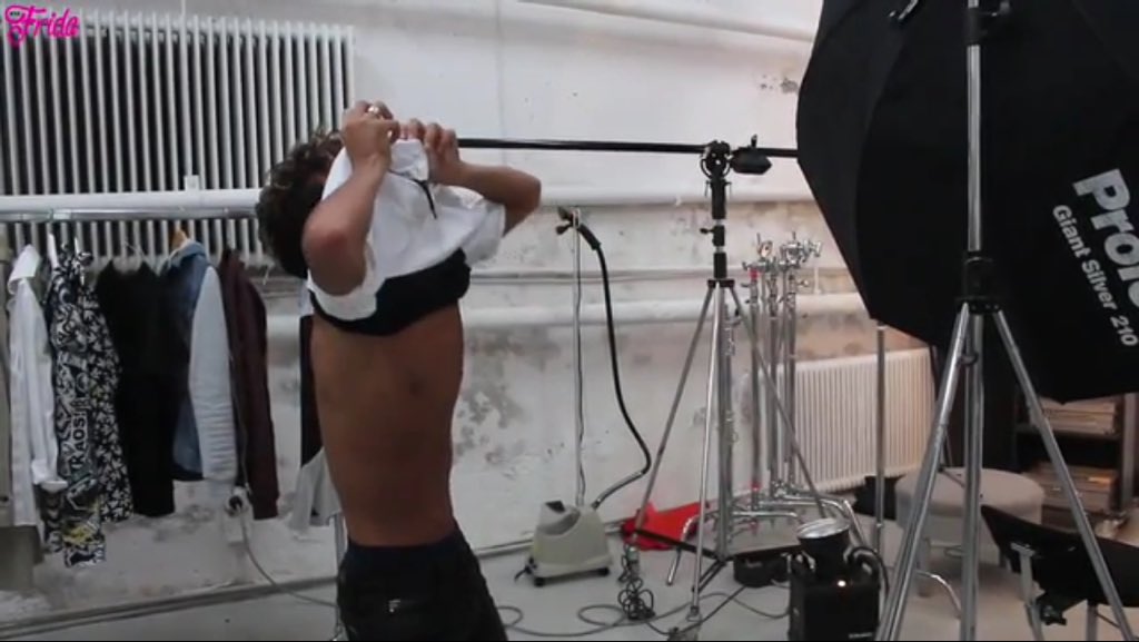 JanjicIsabell's tweet photo. Hur går det @OmarRudberg 😂😘 https://t.co/4745xaQhXO