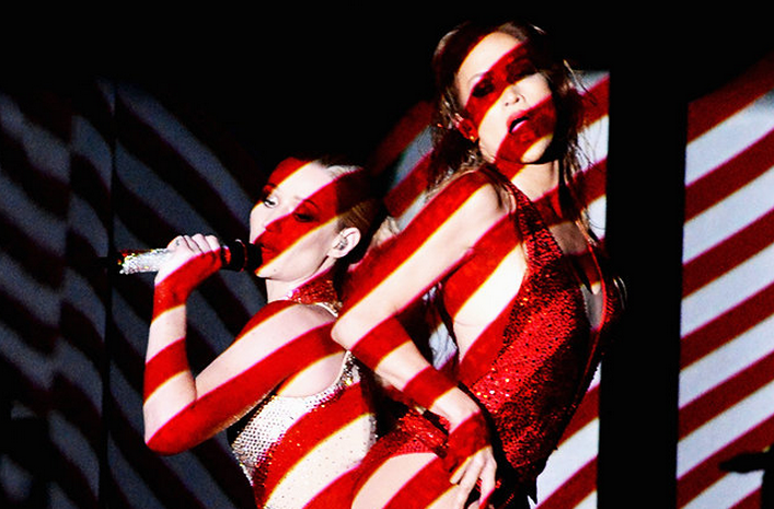 billboard's tweet photo. Get ready for the #AMAs by revisiting last year's best, worst and weirdest performances https://t.co/vGUxDrMl5v https://t.co/RJKbSLEUhD