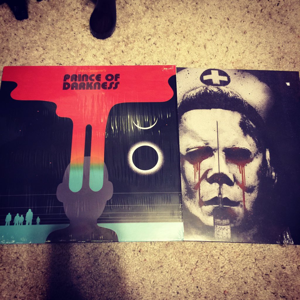 Fonso13_'s tweet photo. Today's vinyl haul! #halloweenparttwo #princeofdarkness #johncarpenter #vinyl #vinyladdict https://t.co/3Yuun5N0Gz