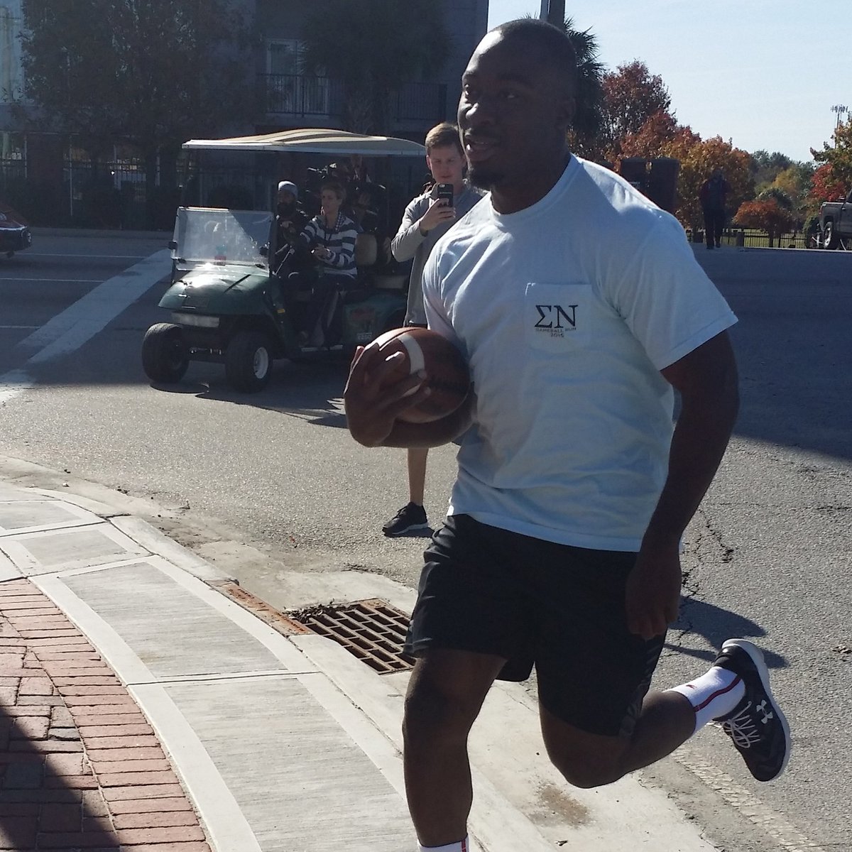 Stepdaddyv's tweet photo. The @GameBallRun was legendary yesterday. We still have a week left to raise money. Go to https://t.co/MY1IOFaXw6 https://t.co/fZ0IYBeEXI