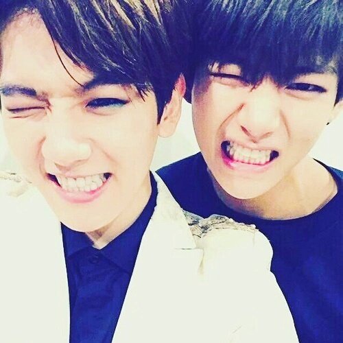 NiccolSerman's tweet photo. U two were NEVER "HANDSOME"...
Because you two are "CUTE" #ExoluXioninMacau #BTS https://t.co/Vp6uGtC2SK