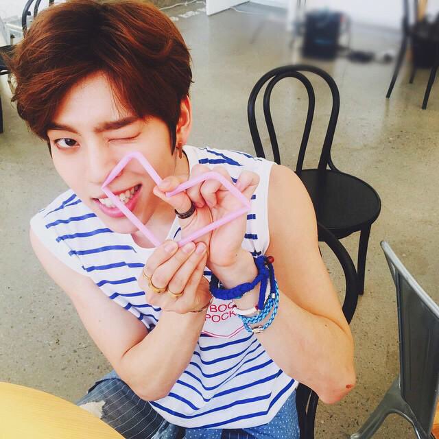 hsj938's tweet photo. ドンウ兄さんおめでとう💕💓
お兄さんの笑顔が大好きだよ〜〜♩
#Happy26thDWday https://t.co/F1h2TlXXCM