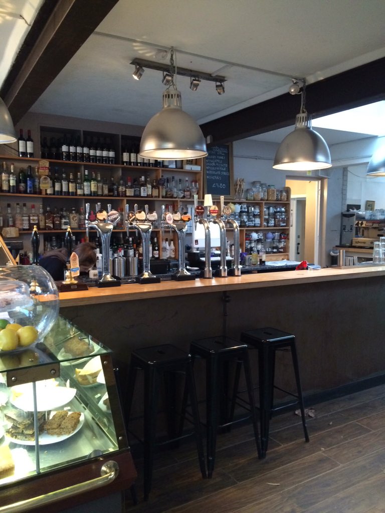 jeremyfoot's tweet image. @tomewing1979 #GWRHackTrain has better @TheJamFactory @GWRUK @TheHackTrain #HackTheRails