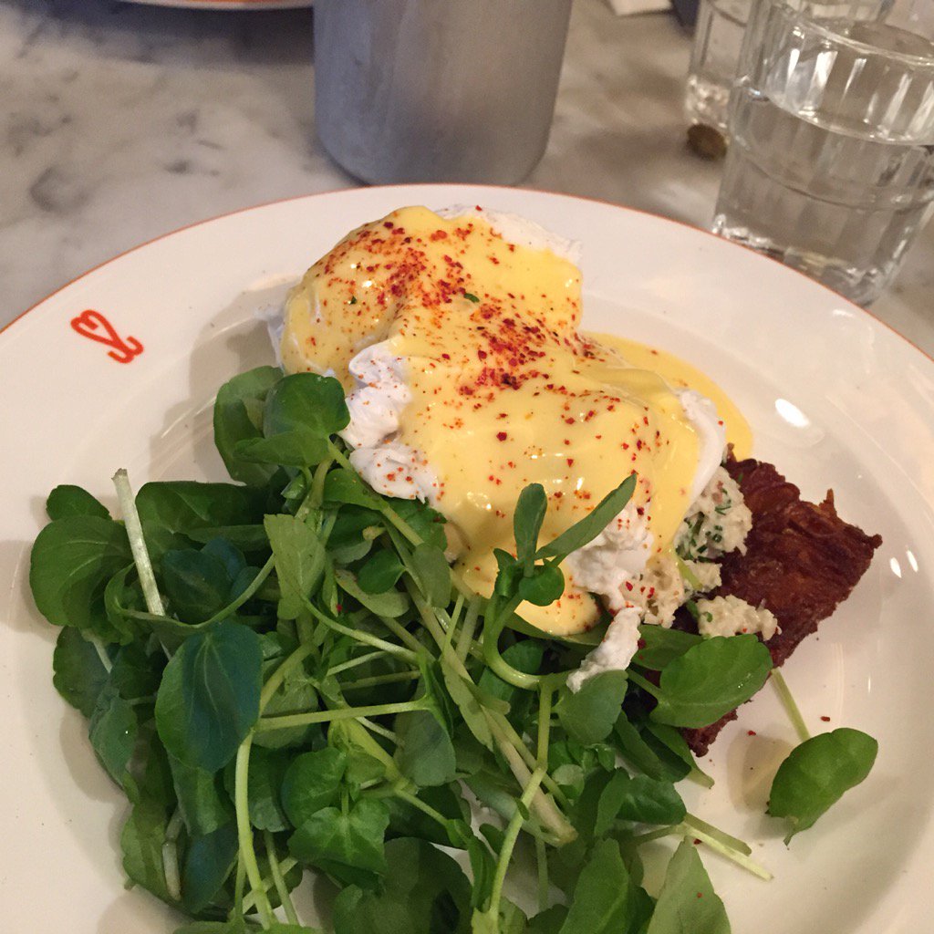 designpal's tweet photo. Saturday lunch date @SuperMissSue - Tough decisions but the West Coast crab was Super!  #Brunch #Dublincity https://t.co/lRmWuF1fLk