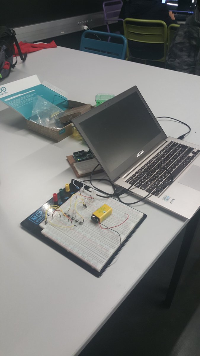verolaville's tweet image. HTML, Scratch, Javascript, Qt, Heroku, Arduino. Everything in place for having fun here @CoderDojoParis @42born2code
