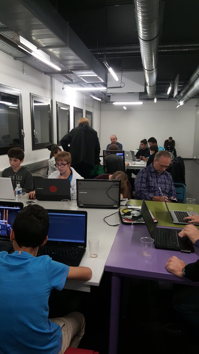 verolaville's tweet image. HTML, Scratch, Javascript, Qt, Heroku, Arduino. Everything in place for having fun here @CoderDojoParis @42born2code