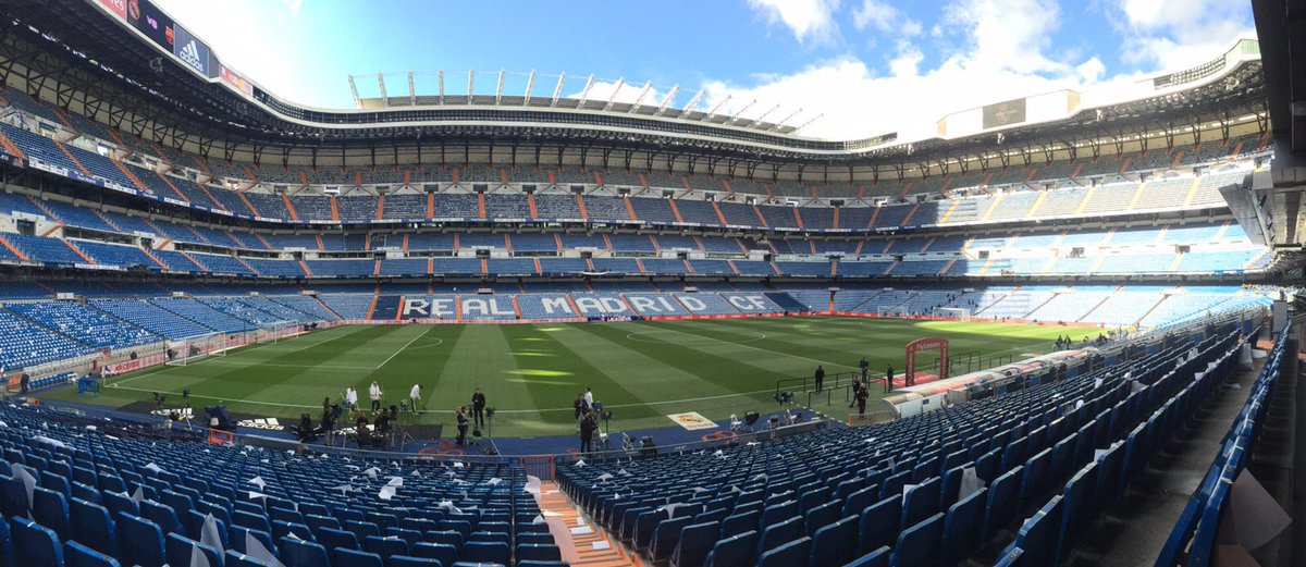 realmadrid's tweet photo. El Bernabéu está preparado... ⚽

#RMClasico #RMLiga #HalaMadrid https://t.co/rhDokt9wnA