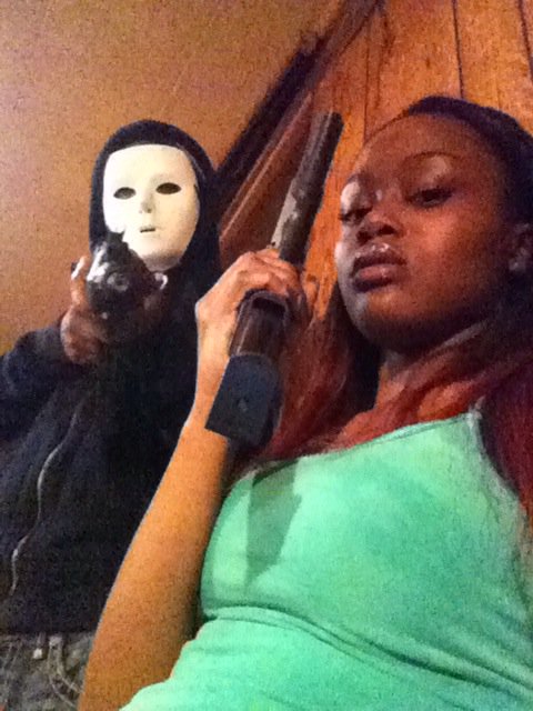 BitchIts_Ravyn's tweet photo. Big 🔫🔫 we #95k #CelBlock https://t.co/PFMksbn0na