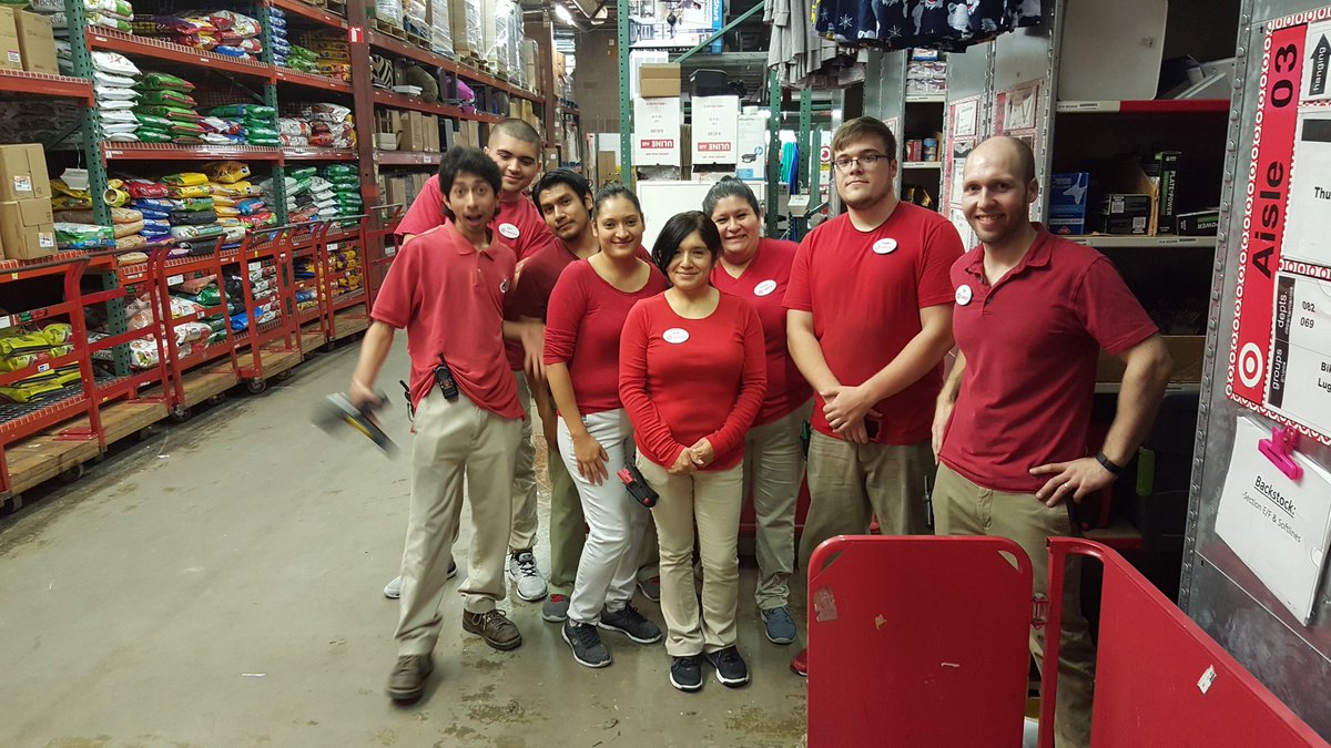 I'm so thankful to have an opportunity to work with this team  everyday at T96!  # D322 is thankful