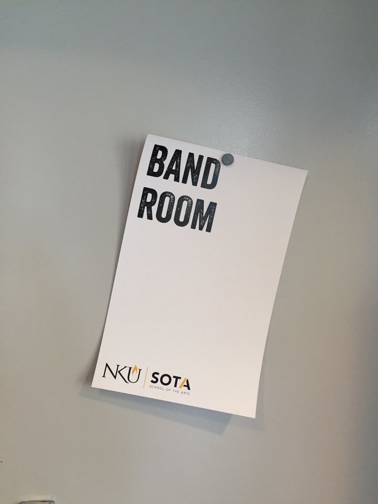 bdbwte's tweet photo. Violin practice #nku #stringproject https://t.co/BdxxH72WI5