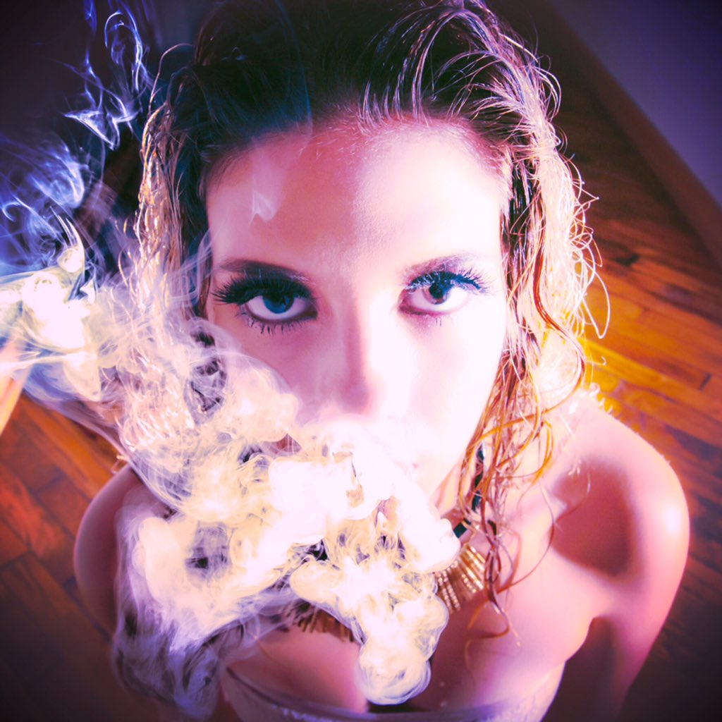 makin_vapor's tweet photo. Vape away! https://t.co/wzbiIT5UAl