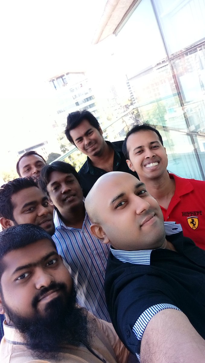 mafinar's tweet photo. Mid-workshop selfie... #RideWithReact https://t.co/MFAIRCSRMr