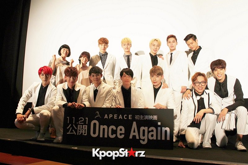 KpopStarzJP's tweet photo. 21日、Apeace初主演映画「Once Again」公開記念舞台挨拶が角川シネマ新宿で行われました。メンバー勢揃い！！ https://t.co/MpFq9MHGNo