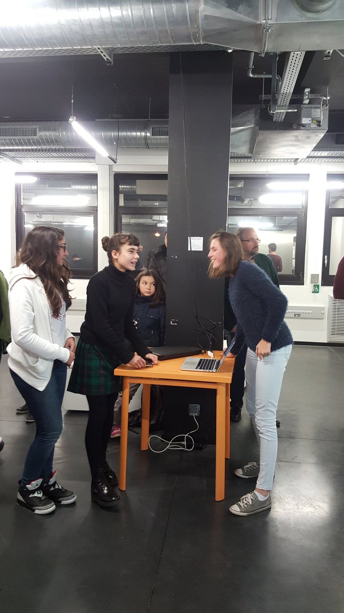 verolaville's tweet image. @CoderDojoParis Girls are done & present their improved application on today @42born2code