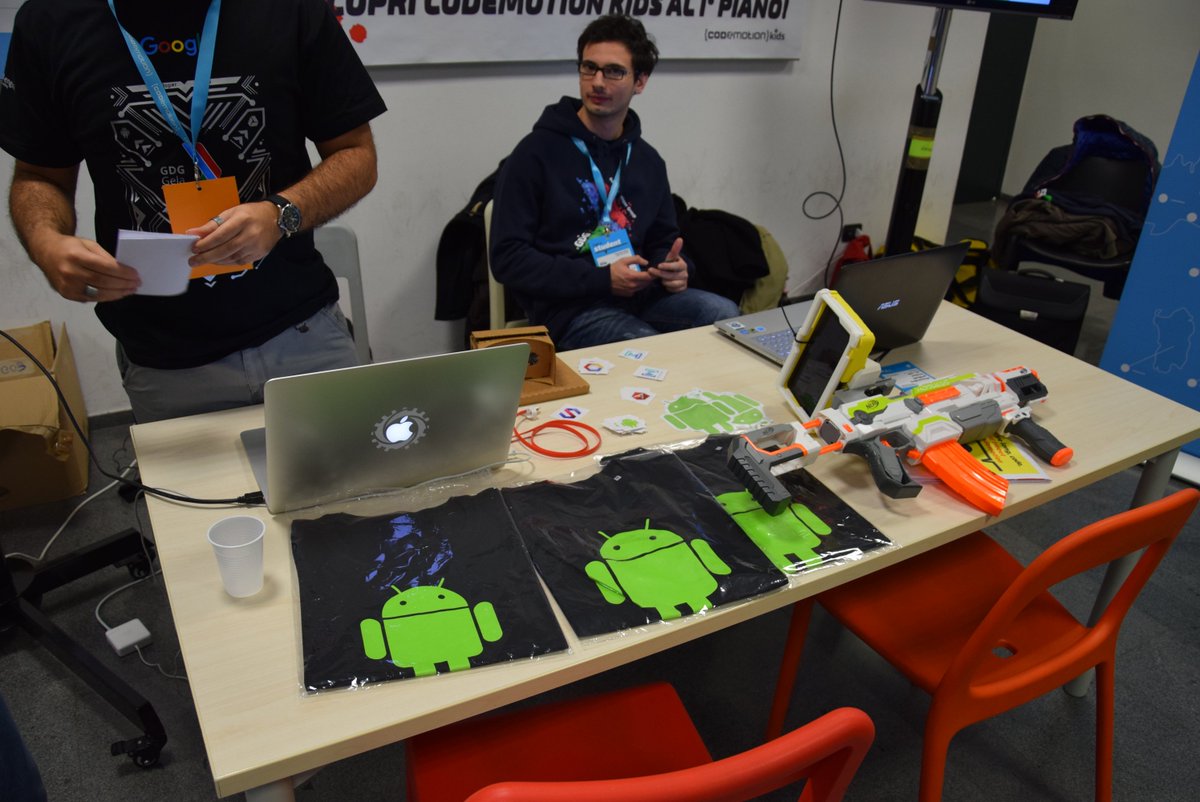StefanoPanichi's tweet photo. Hard work for #gdgitalia staff at #Codemotionmilano @googledevs https://t.co/4jPuHzKGTo