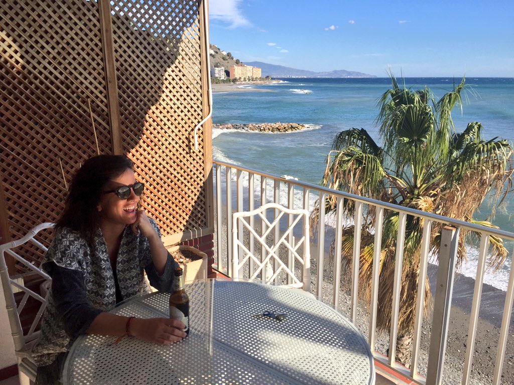soyleticiaconc's tweet photo. Playita, amigas, buen comer y sol y todo esto en noviembre 🌤🌤🤘🏻🤘🏻🍺🍺 #almuñecar #Granada #findepirata https://t.co/guYmetpwsN