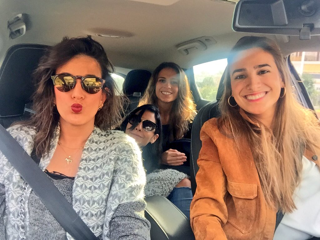 soyleticiaconc's tweet photo. Playita, amigas, buen comer y sol y todo esto en noviembre 🌤🌤🤘🏻🤘🏻🍺🍺 #almuñecar #Granada #findepirata https://t.co/guYmetpwsN