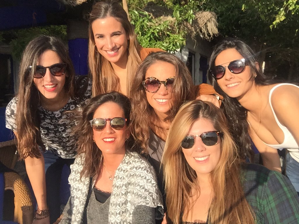 soyleticiaconc's tweet photo. Playita, amigas, buen comer y sol y todo esto en noviembre 🌤🌤🤘🏻🤘🏻🍺🍺 #almuñecar #Granada #findepirata https://t.co/guYmetpwsN