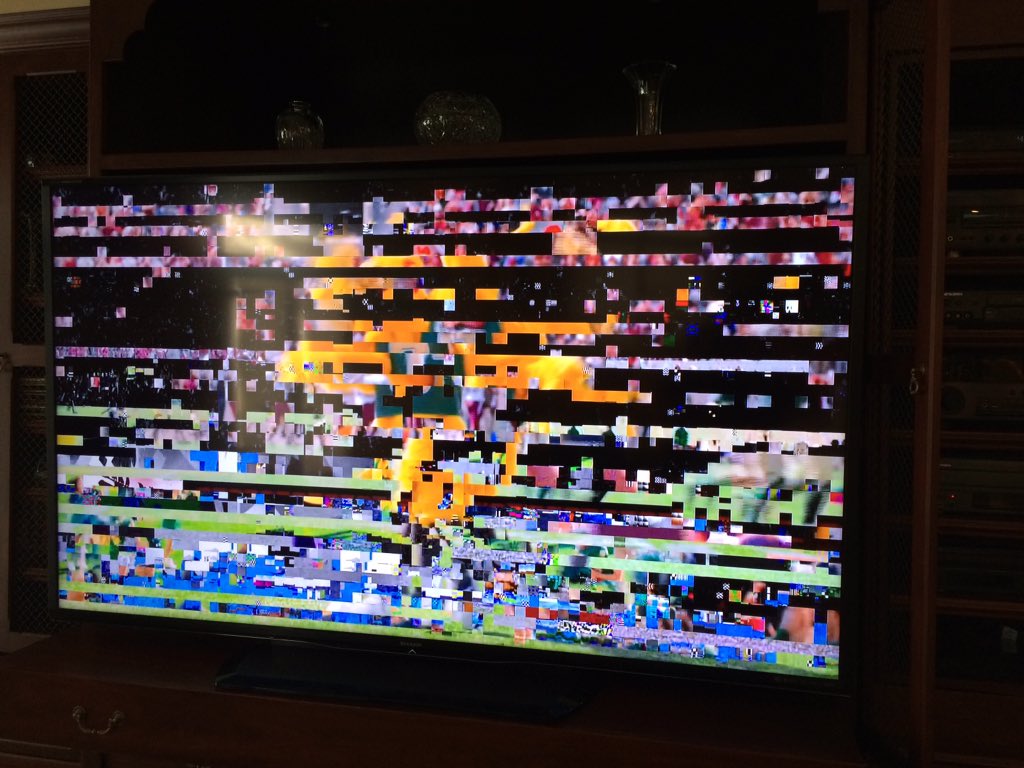 My sis pays through the nose for #comcast.  This is what her service is like.  #directtv