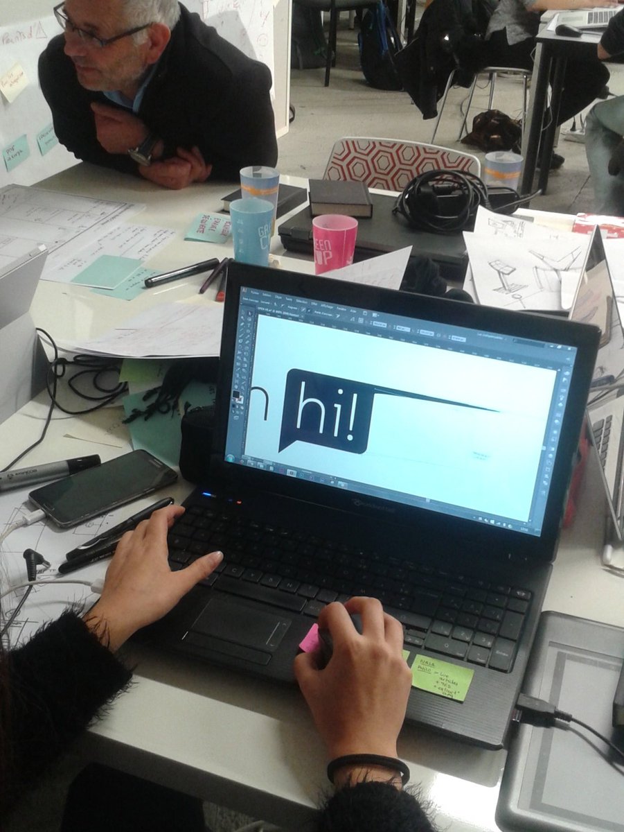 Alex_Verguet's tweet photo. @mayl43388728 s'attaque à la création du logo ! (Y) #OpenHi #swlyon #GSB2015 @Y0UFACT0RY https://t.co/pOXjVaHPSv
