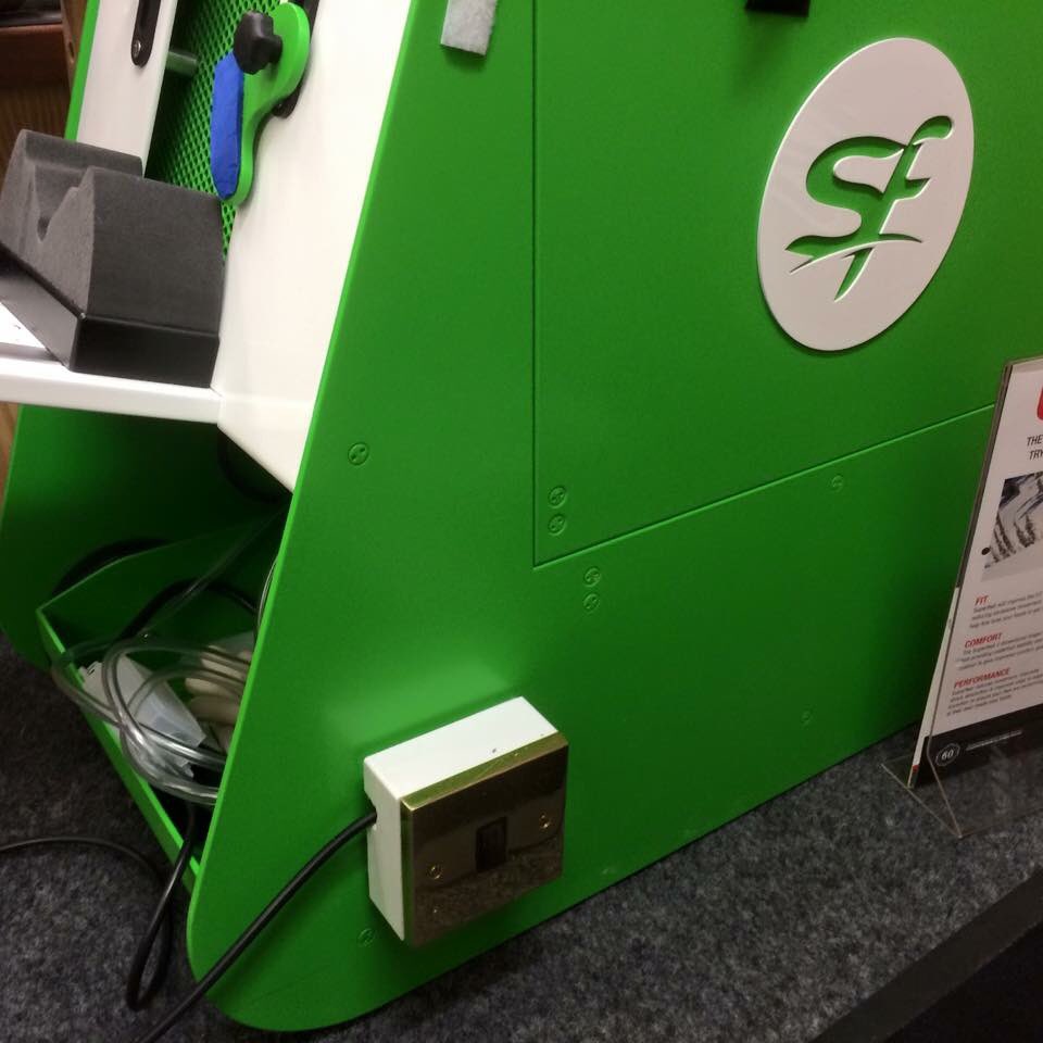 lockwoods_ski's tweet image. Our @Superfeet fit pod working so hard switch broken. Had to improvise and ended up with #PimpMyPod adaption 😊