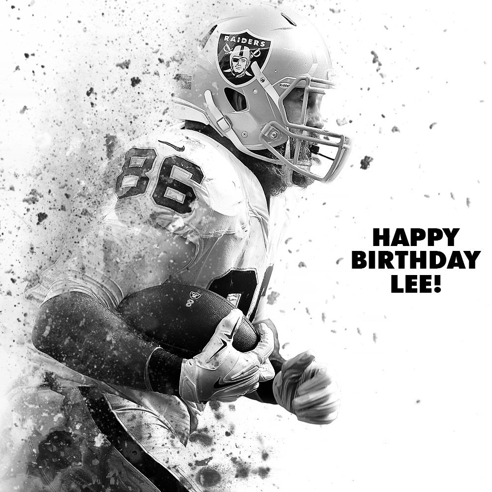 REmessage to wish a TE Lee Smith a Happy Birthday 