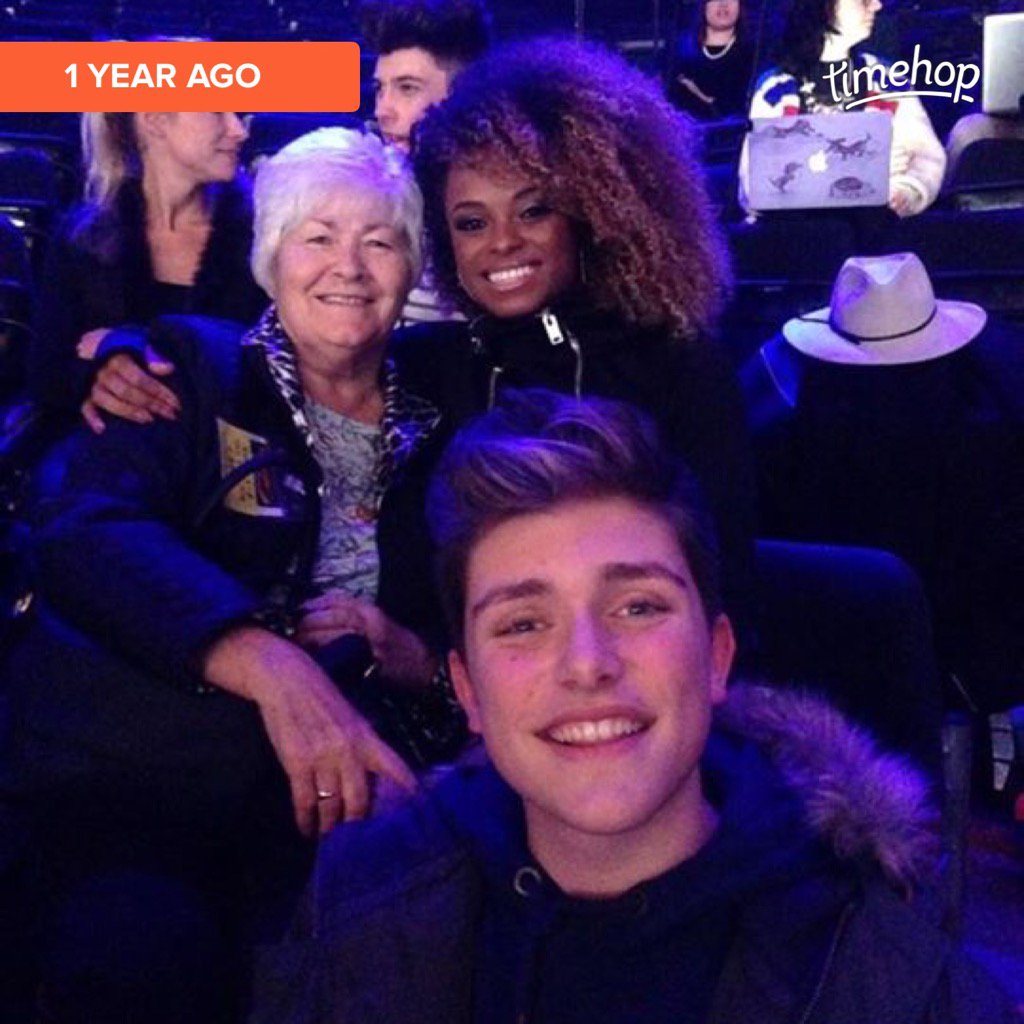 erhello's tweet photo. #timehop my mum came to the studios @FleurEast she loved meeting everyone x https://t.co/QPyKZjY8FD